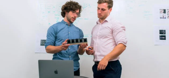 Cylindrical battery cells