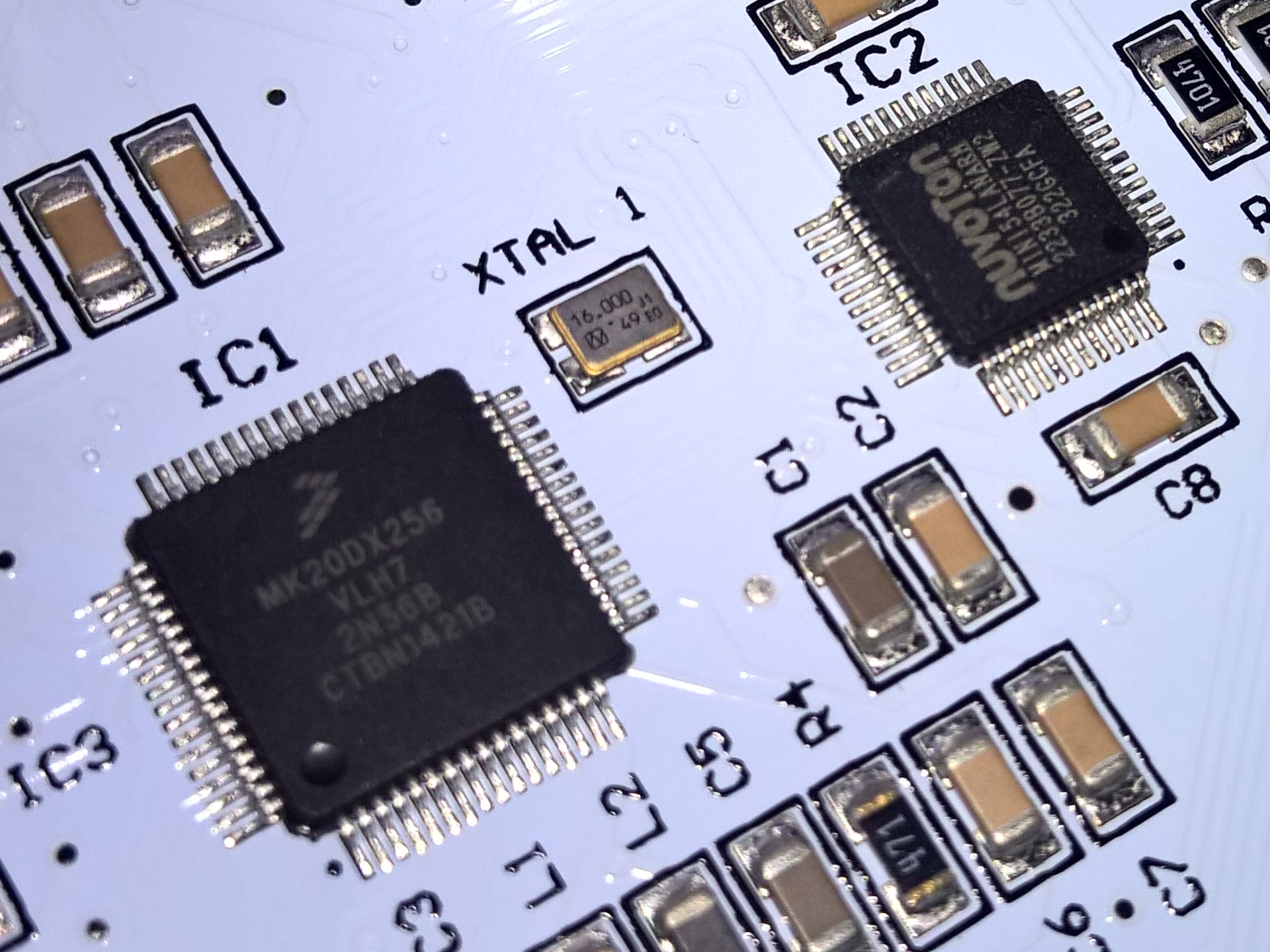A Freescale Kinetis Arm Cortex-M microcontroller, an NXP replacement path for the 8-bit S08