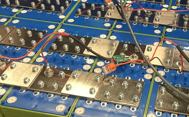 12V 18Ah
