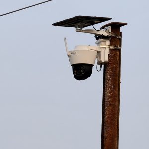 Solar-powered 4G PTZ security camera installed on a pole